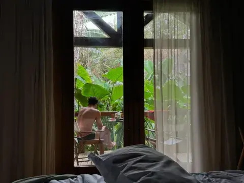 El Chino Darín de vacaciones, foto subida por su pareja en Instagram. El Chino Darín de vacaciones, foto subida por su pareja en Instagram.