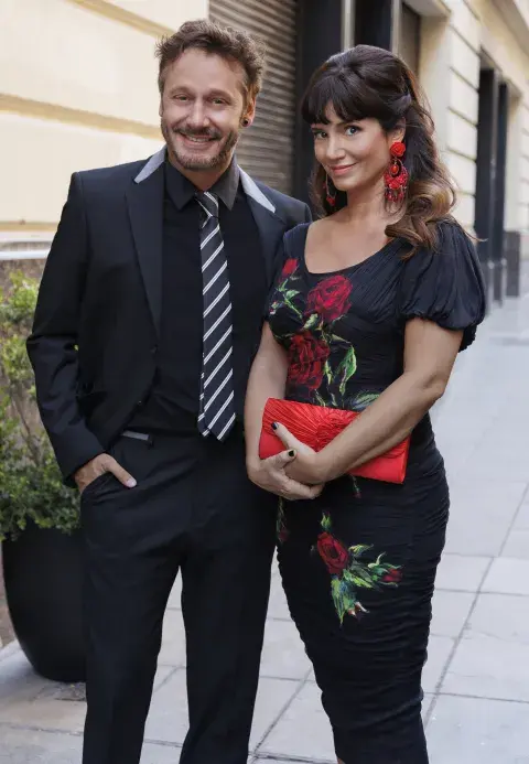Griselda siciliani con un look de fiesta en el rodaje de la serie Envidiosa, en Netflix Griselda siciliani con un look de fiesta en el rodaje de la serie Envidiosa, en Netflix