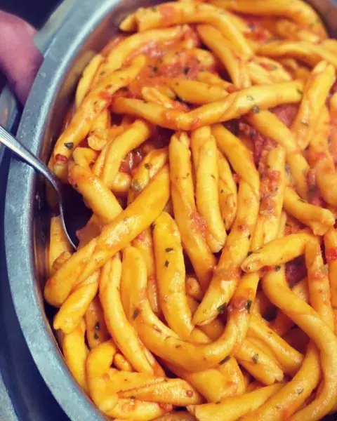 Los fusilli al cartucho son la especialidad de la Cantina Palermo Los fusilli al cartucho son la especialidad de la Cantina Palermo