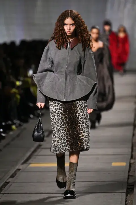 Desfile Alexander McQueen invierno 2024 Desfile Alexander McQueen invierno 2024