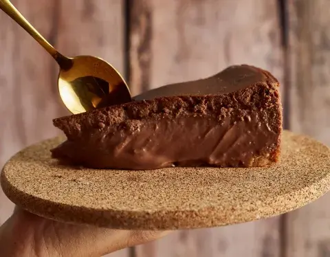 Día del Chocolate: torta de chocolate belga, en Joaquín Vasco. Día del Chocolate: torta de chocolate belga, en Joaquín Vasco.