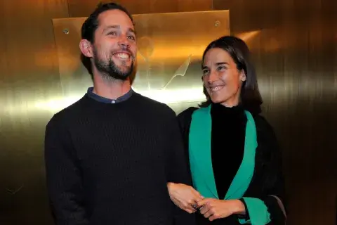 Juana y Yago en la presentación de Bruto; su primera foto oficial. Juana y Yago en la presentación de Bruto; su primera foto oficial.