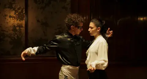 Úrsula Corberó y Nahuel Pérez Biscayart en El Jockey. Úrsula Corberó y Nahuel Pérez Biscayart en El Jockey.