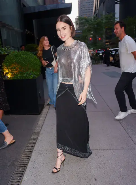 Foto de Lily Collins en Nueva York. Foto de Lily Collins en Nueva York.