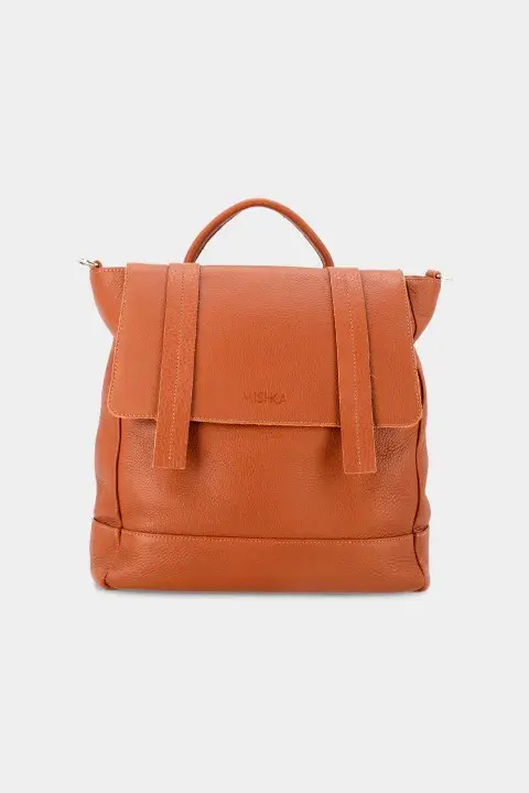 Foto de una mochila elegante. Foto de una mochila elegante.