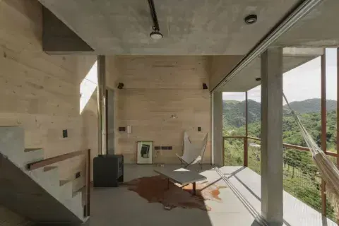 Todos los ambientes están en distintos niveles y tienen vistas panorámicas. Todos los ambientes están en distintos niveles y tienen vistas panorámicas.
