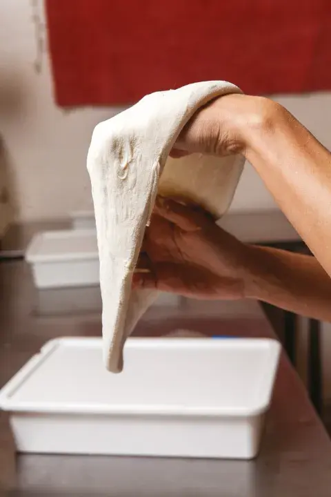 Masa de pizza napolitana. Masa de pizza napolitana.