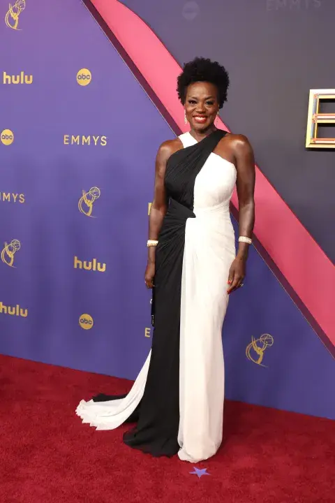 Viola Davis en la alfombra roja de los Premios Emmy 2024. Viola Davis en la alfombra roja de los Premios Emmy 2024.