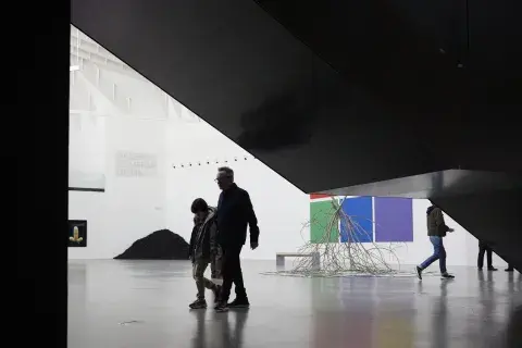 La primera y segunda temporada de Bellas Artes tienen 6 episodios cada una. La primera y segunda temporada de Bellas Artes tienen 6 episodios cada una.