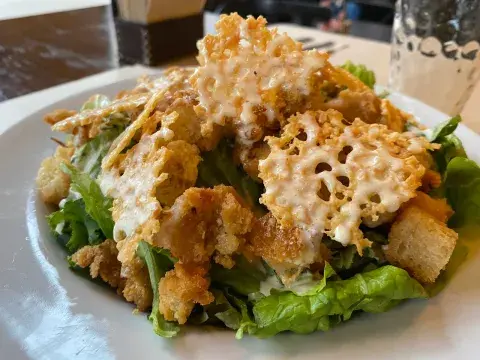 Ensalada César: dónde probar versiones originales en restaurantes de Buenos Aires Ensalada César: dónde probar versiones originales en restaurantes de Buenos Aires