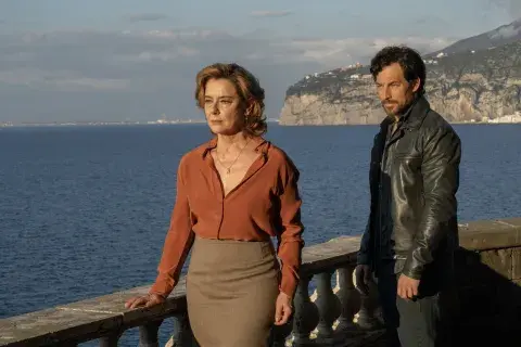 Imagen de Engaño, serie italiana de Netflix.