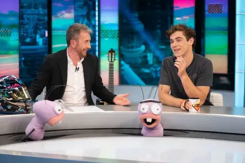 Imagen de Pablo Motos y Franco Colapinto en El Hormiguero. Imagen de Pablo Motos y Franco Colapinto en El Hormiguero.