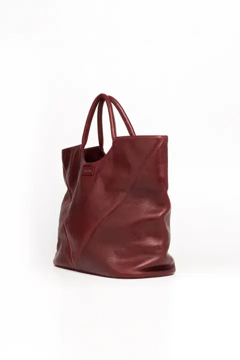 Foto de un bolso XL. Foto de un bolso XL.