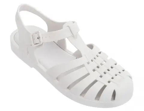 Foto de unas sandalias cangrejeras. Foto de unas sandalias cangrejeras.