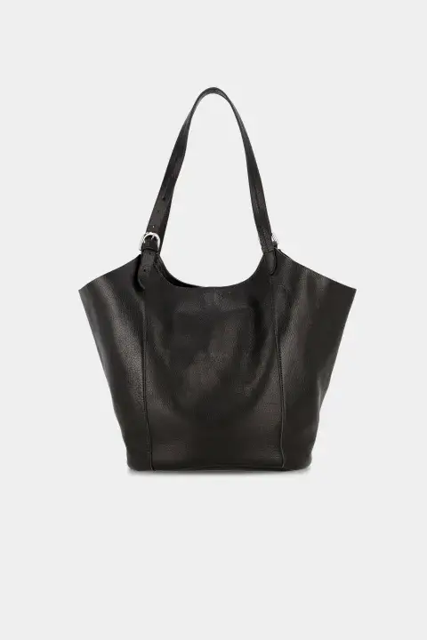 Foto de un bolso XL. Foto de un bolso XL.
