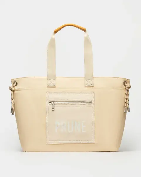 Foto de un bolso XL. Foto de un bolso XL.