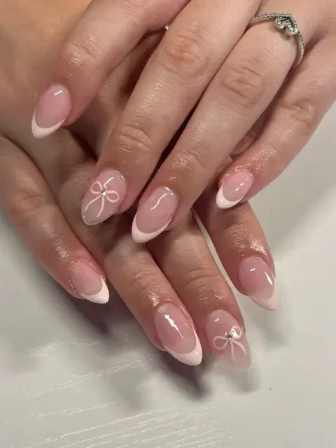 Uñas estilo coquette Uñas estilo coquette