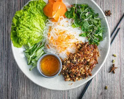 Comida vietnamita: las mejores opciones en Buenos Aires. Comida vietnamita: las mejores opciones en Buenos Aires.