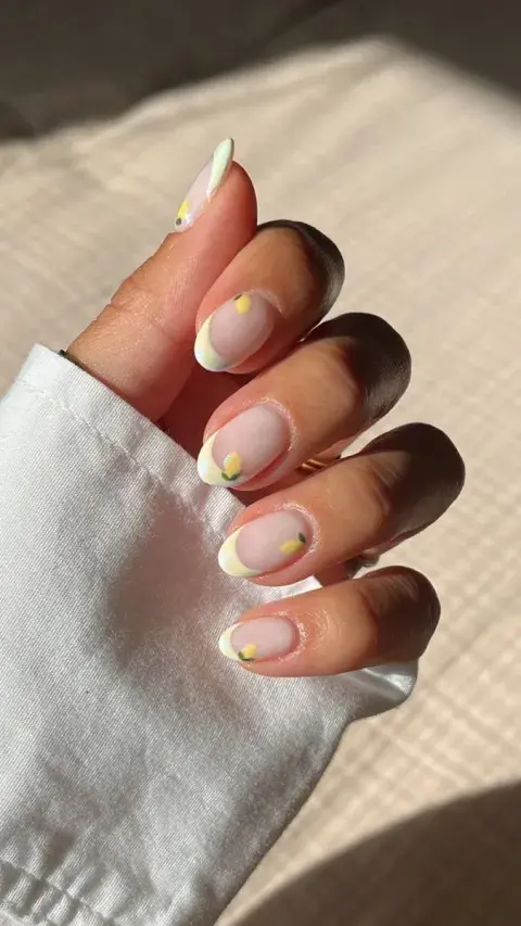 Uñas con limones Uñas con limones
