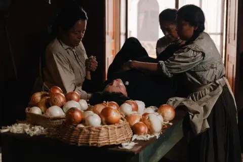 Como agua para chocolate tiene una temporada de 6 episodios en total. Como agua para chocolate tiene una temporada de 6 episodios en total.