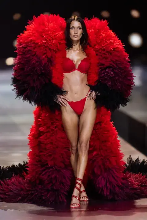 Bella Hadid Bella Hadid