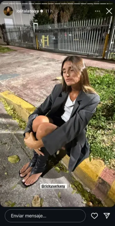 Lolita Latorre también se sumó a la moda de las botas thongs Lolita Latorre también se sumó a la moda de las botas thongs
