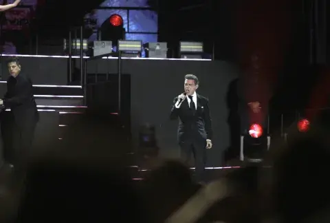 Foto de recital de Luis Miguel en Mexico.