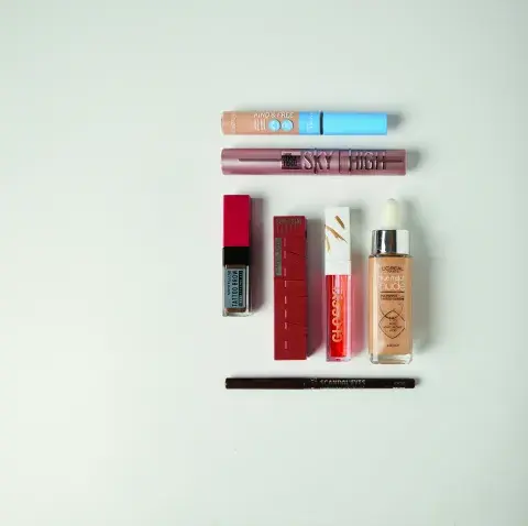 make up low cost make up low cost
