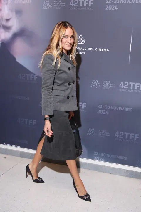 Sarah Jessica Parker deslumbra en el Festival de Turín 2024.
