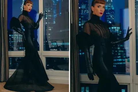 Natalia Oreiro llegó a la red carpet de los premios Emmy internacional con una propuesta de moda que logró acaparar todas las miradas. Se trató de un diseño en color total black increíble Natalia Oreiro llegó a la red carpet de los premios Emmy internacional con una propuesta de moda que logró acaparar todas las miradas. Se trató de un diseño en color total black increíble