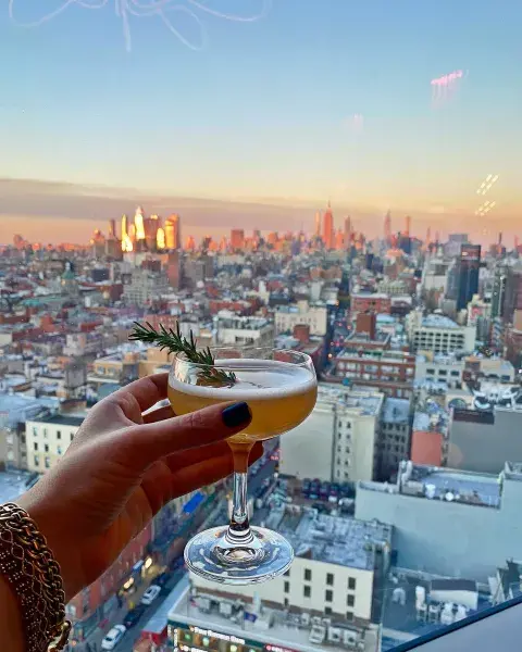 5 rooftops con tragos ricos y vistas imperdibles para admirar Nueva York desde lo alto 5 rooftops con tragos ricos y vistas imperdibles para admirar Nueva York desde lo alto
