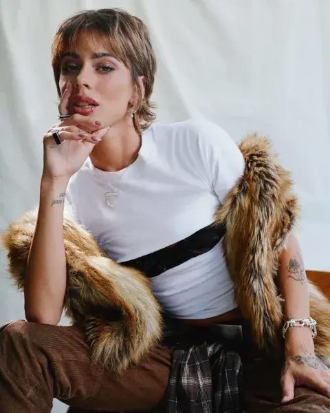 Tini y el diseño de uñas