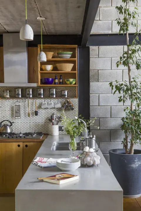 Para garantizar su impermeabilizaciòn y evitar las manchas, la barra de cemento alisado (Tarquini) se protegió con silicona líquida de base solvente (Targosil-S). Para garantizar su impermeabilizaciòn y evitar las manchas, la barra de cemento alisado (Tarquini) se protegió con silicona líquida de base solvente (Targosil-S).
