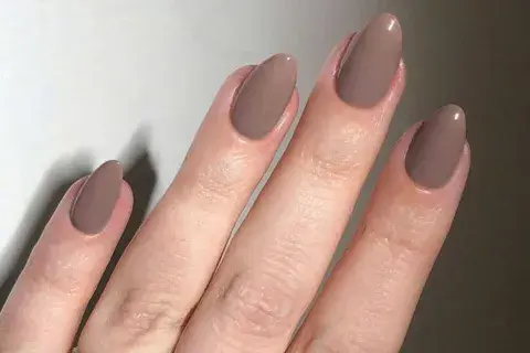 Un mocca clásico y elegante para cualquier ocasión Un mocca clásico y elegante para cualquier ocasión