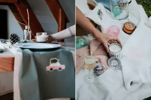 Una mesa navideña y una lona con muchas velas encima. Una mesa navideña y una lona con muchas velas encima.