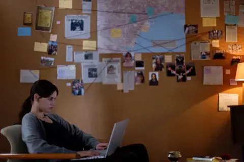 Imagen de la temporada 2 de La chica de nieve.