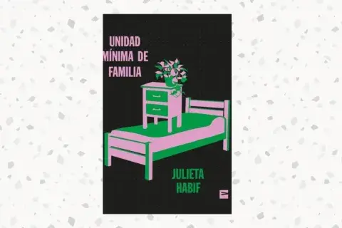 Portada de "Unidad mínima de familia" Portada de "Unidad mínima de familia"