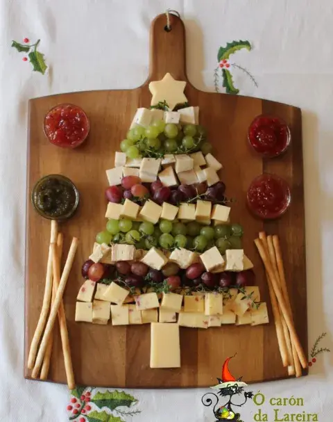 La picada con forma de árbol de Navidad será un verdadero hit entre los invitados La picada con forma de árbol de Navidad será un verdadero hit entre los invitados