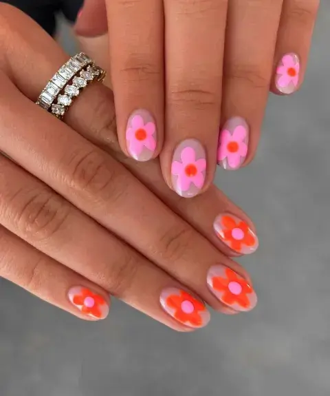 Flower nails Flower nails