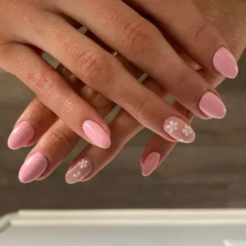 Flower nails Flower nails