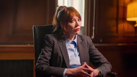 Imagen del especial La vida según Philomena Cunk. Imagen del especial La vida según Philomena Cunk.