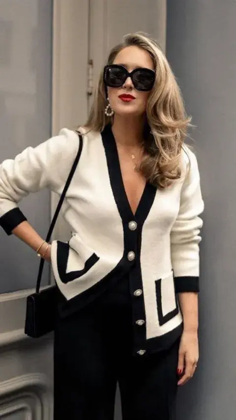 Una mujer vestida con un estilo old money Una mujer vestida con un estilo old money
