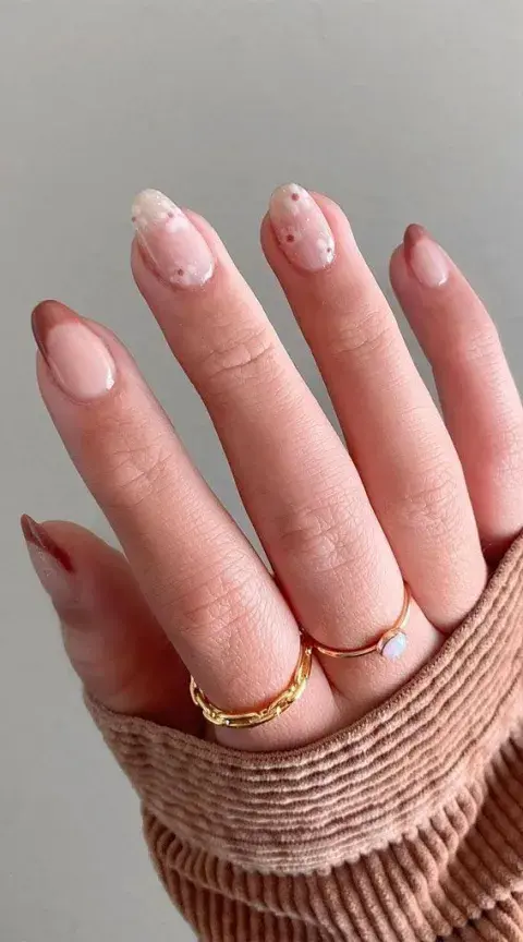 Flower nails Flower nails