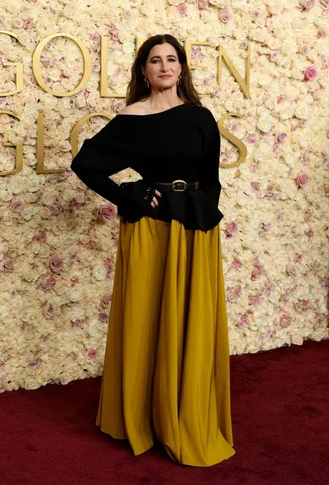Kathryn Hahn en la alfombra roja de los Golden Globes 2025. Kathryn Hahn en la alfombra roja de los Golden Globes 2025.