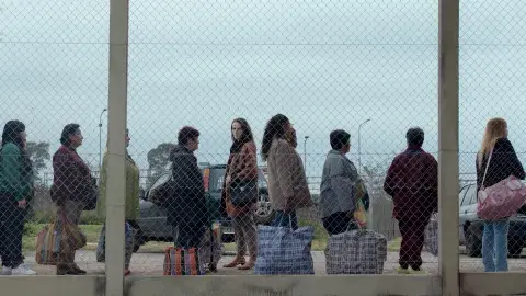 Foto de Natalia Oreiro en  la nueva película argentina de Netflix, La mujer de la fila.