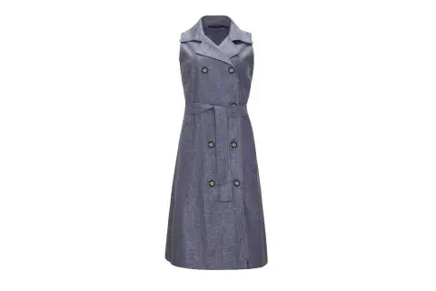 Vestido estilo trench de lino (Perramus, $ 261.500) Vestido estilo trench de lino (Perramus, $ 261.500)