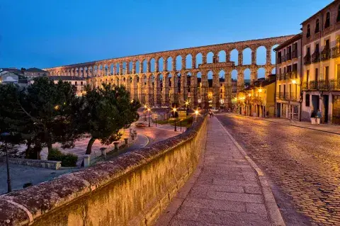 Segovia: acueducto, castillos y cochinillo Segovia: acueducto, castillos y cochinillo