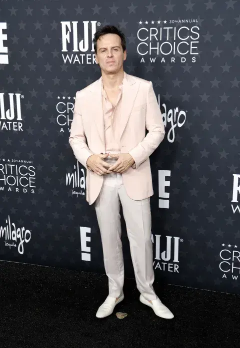 Andrew Scott en la alfombra roja de los Critics Choice Awards 2025. Andrew Scott en la alfombra roja de los Critics Choice Awards 2025.