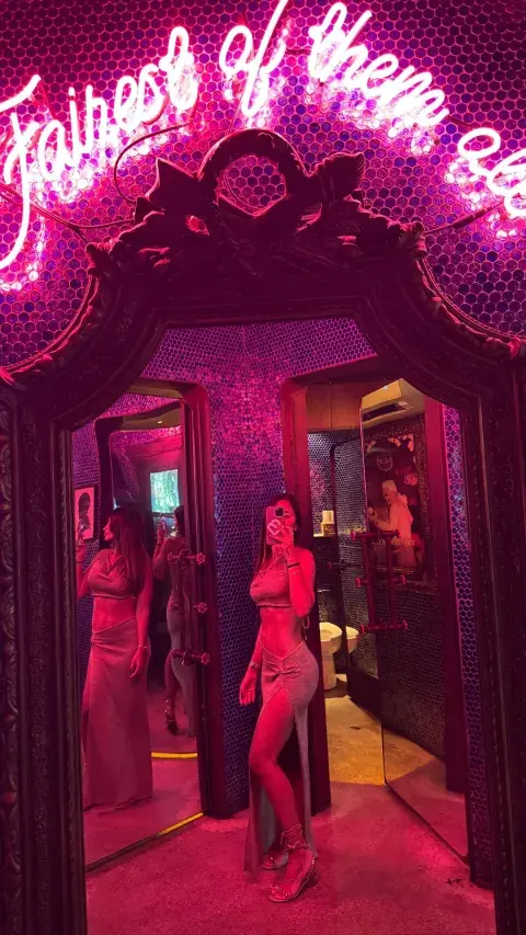 El impactante look de Antonela Roccuzzo para una divertida salida con amigas El impactante look de Antonela Roccuzzo para una divertida salida con amigas
