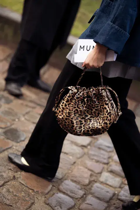 Cartera de animal print